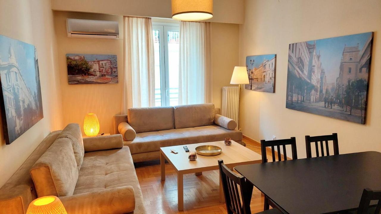 Grand Apartment In Parliament Square Atena Exterior foto